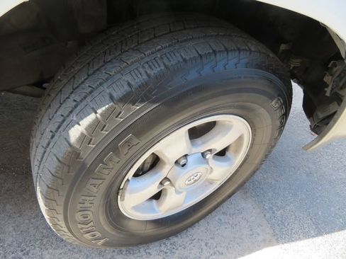 Used 2000 Toyota Land Cruiser AWD/4WD image 12
