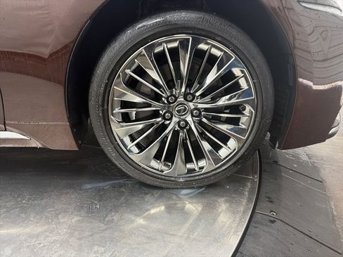 Used 2018 Lexus LS 500 AWD w/ Luxury Package image 8