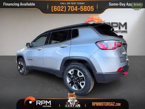 Used 2018 Jeep Compass Trailhawk AWD/4WD image 4