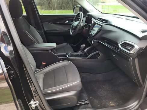 Used 2021 Chevrolet TrailBlazer LT w/ Convenience Package FWD image 17