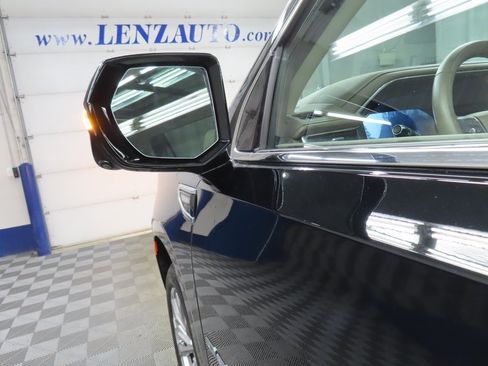 Used 2024 GMC Yukon XL Denali image 71