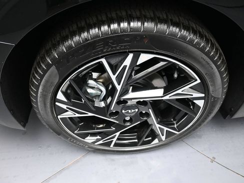 Certified 2025 Kia K5 GT-Line w/ GT-Line Premium Package AWD/4WD image 12