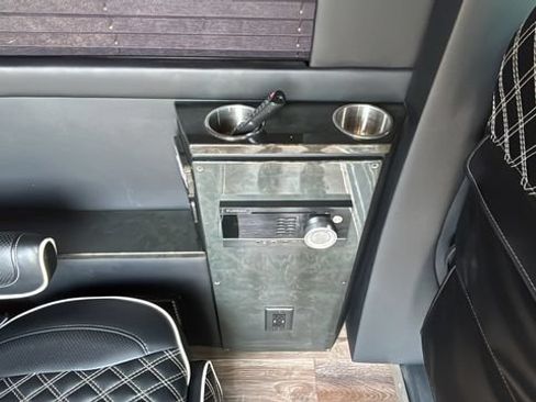 Used 2021 Mercedes-Benz Sprinter 2500 image 37
