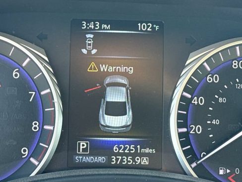 Used 2017 INFINITI Q60 Red Sport 400 AWD/4WD image 18
