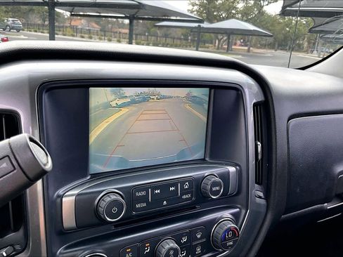 Used 2018 Chevrolet Silverado 1500 LT w/ Texas Edition image 26