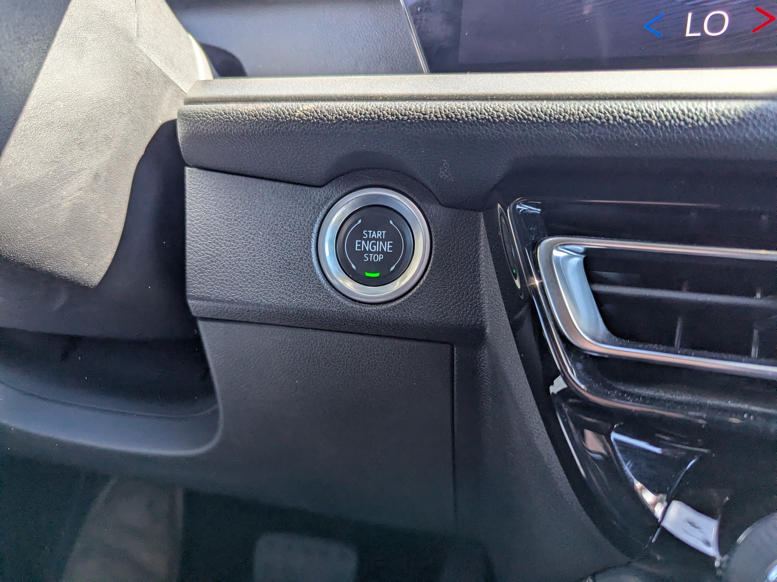 Certified 2024 Chevrolet Traverse LT FWD image 19