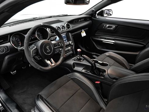 Used 2015 Ford Mustang Shelby GT350 RWD image 3
