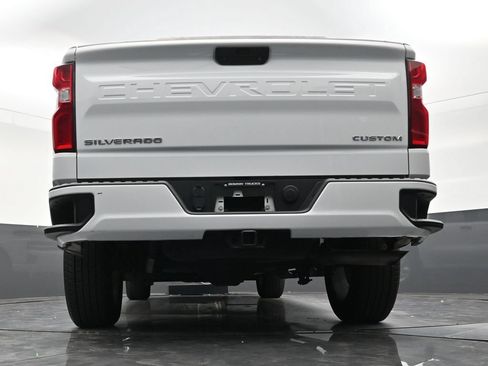 Used 2022 Chevrolet Silverado 1500 Custom RWD image 22