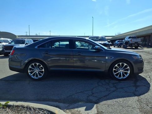 Used 2015 Ford Taurus Limited w/ Equipment Group 301A FWD image 6