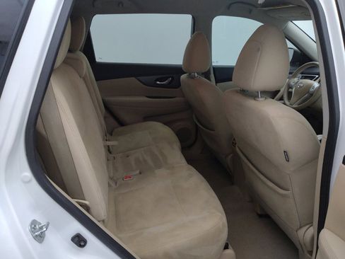Used 2014 Nissan Rogue SV FWD image 19