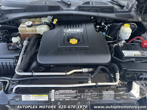 Used 2005 Jeep Liberty Limited image 31