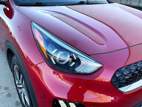 Used 2020 Kia Niro LXS image 28