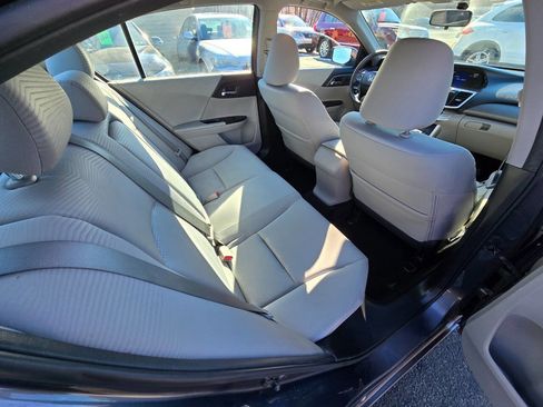 Used 2014 Honda Accord LX image 25