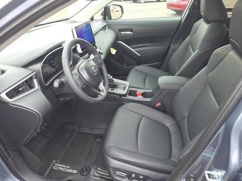 New 2026 Toyota Corolla Cross XLE image 9