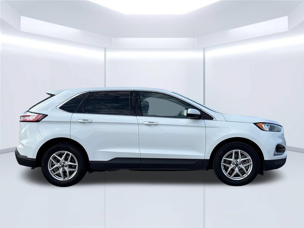 Used 2024 Ford Edge SEL AWD/4WD image 8