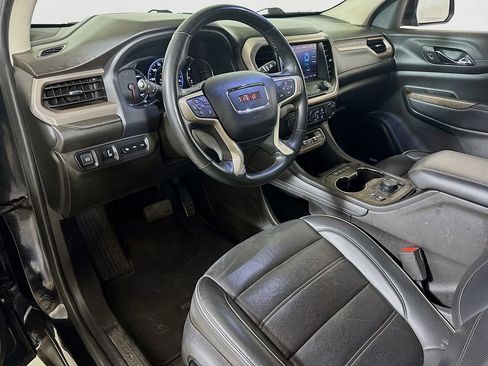 Used 2023 GMC Acadia Denali FWD image 7