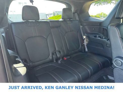 Used 2023 Honda Pilot TrailSport image 21