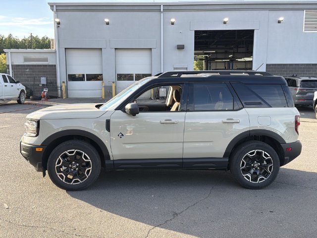 Used 2025 Ford Bronco Sport Outer Banks w/ Outer Banks Tech Package+ AWD/4WD image 10