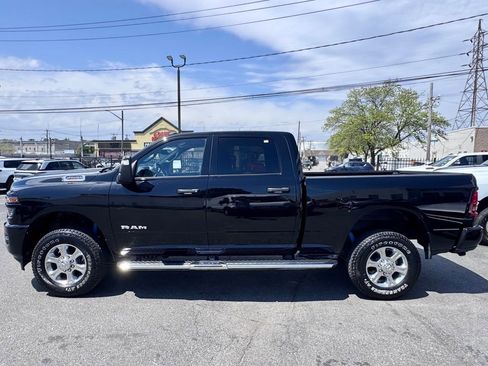 Used 2025 RAM 2500 Big Horn AWD/4WD image 4