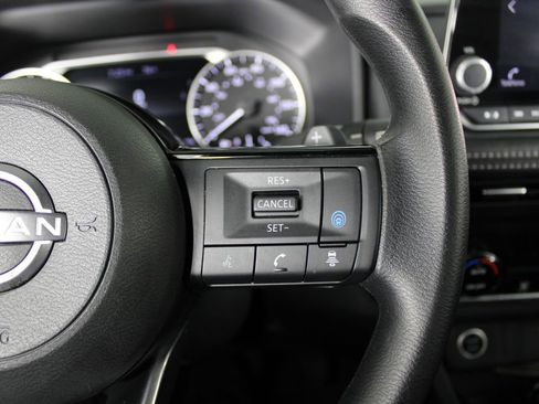 Certified 2023 Nissan Rogue SV image 25