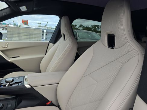 New 2026 BMW iX xDrive60 w/ Premium Package image 15