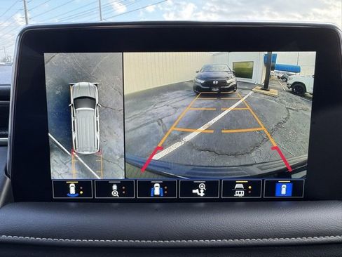 Used 2021 GMC Yukon SLT image 10