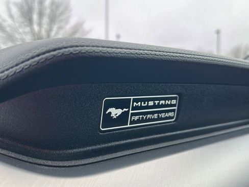 Used 2020 Ford Mustang Premium image 25