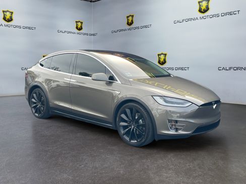 Used 2016 Tesla Model X 70D image 7