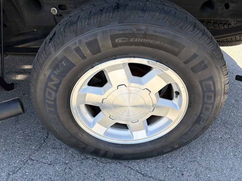 Used 2004 GMC Sierra 1500 SLE w/ Suspension Package, Off-Road AWD/4WD image 20