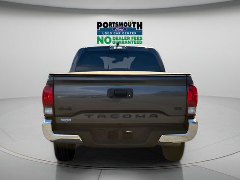 Used 2023 Toyota Tacoma SR5 AWD/4WD image 24