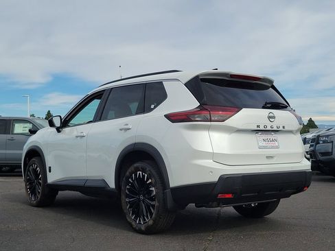 New 2026 Nissan Rogue SV FWD image 2