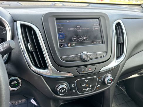Used 2023 Chevrolet Equinox LT image 16