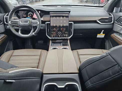 New 2026 GMC Acadia Denali Ultimate w/ LPO, Floor Liner Package image 18