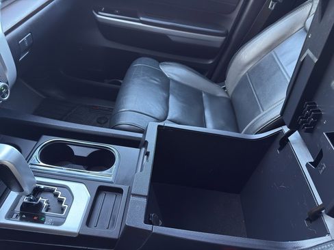 Used 2018 Toyota Tundra Limited image 24