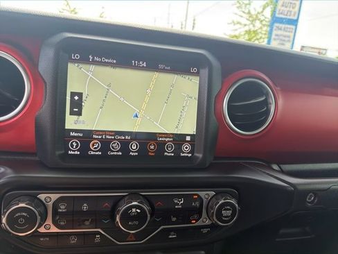 Used 2020 Jeep Gladiator Rubicon AWD/4WD image 9