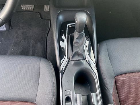 Certified 2025 Toyota Corolla SE image 18