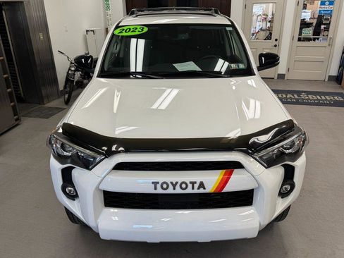 Used 2023 Toyota 4Runner 40th Anniversary SE AWD/4WD image 34