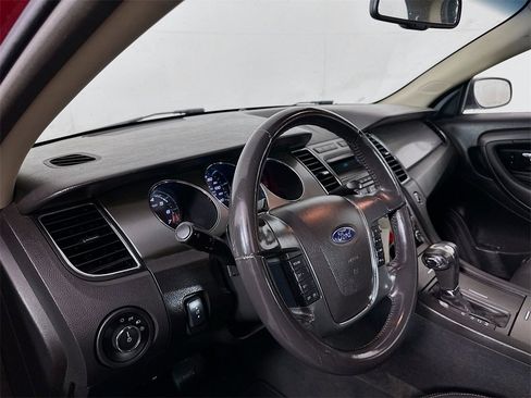 Used 2011 Ford Taurus SEL w/ 201A Rapid Spec Order Code image 9