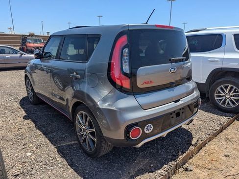 Used 2018 Kia Soul ! w/ Tech Package FWD image 7
