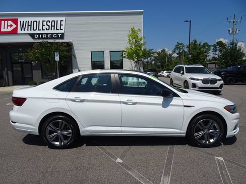 Used 2019 Volkswagen Jetta R-Line FWD image 3