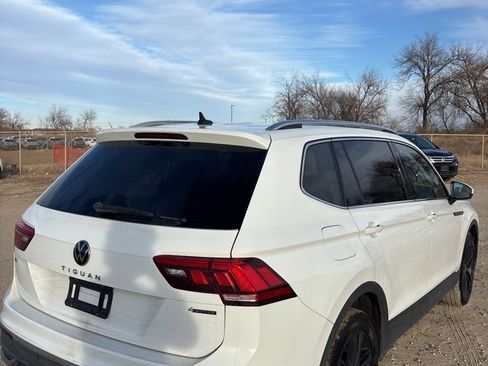 Used 2022 Volkswagen Tiguan SE image 5