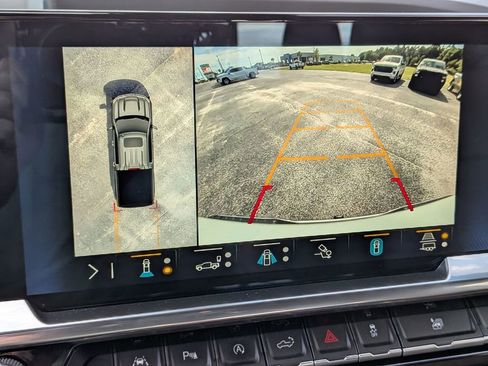 Used 2023 Chevrolet Silverado 1500 High Country w/ High Country Premium Package image 25