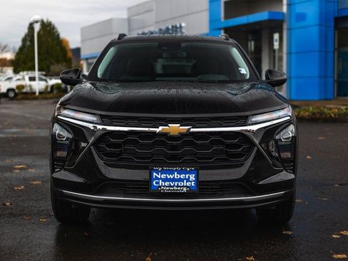 New 2026 Chevrolet Trax LT image 2