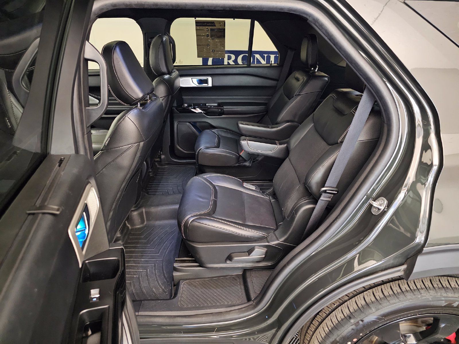 Used 2022 Ford Explorer ST w/ Equipment Group 401A AWD/4WD image 22