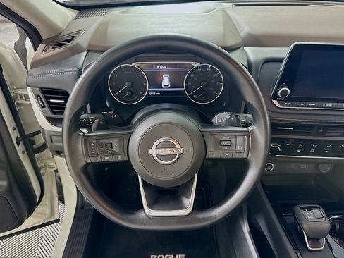 Used 2023 Nissan Rogue S AWD/4WD image 13