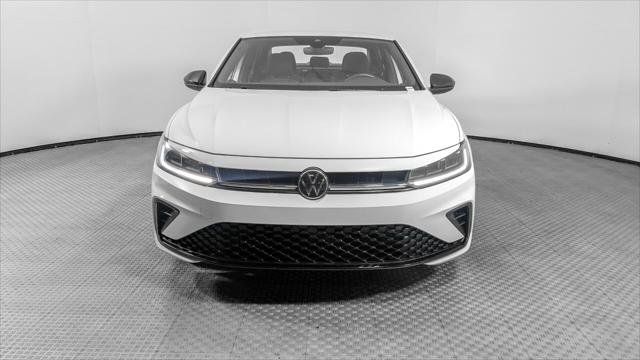 Used 2025 Volkswagen Jetta Sport FWD image 11