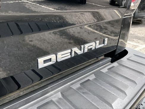 Used 2018 GMC Sierra 1500 Denali w/ Denali Ultimate Package image 8