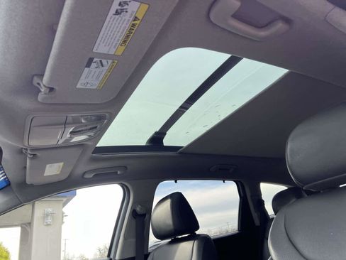 Used 2020 Hyundai Santa Fe Limited image 11