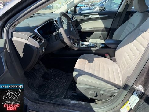 Used 2015 Ford Fusion S image 4