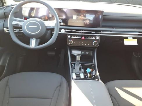 New 2026 Hyundai Tucson SEL image 11